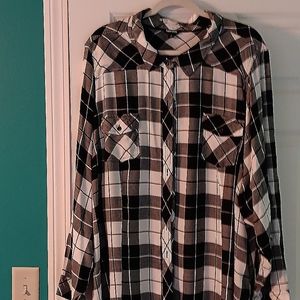 Torrid Lightweight Big Shirt Sz.6